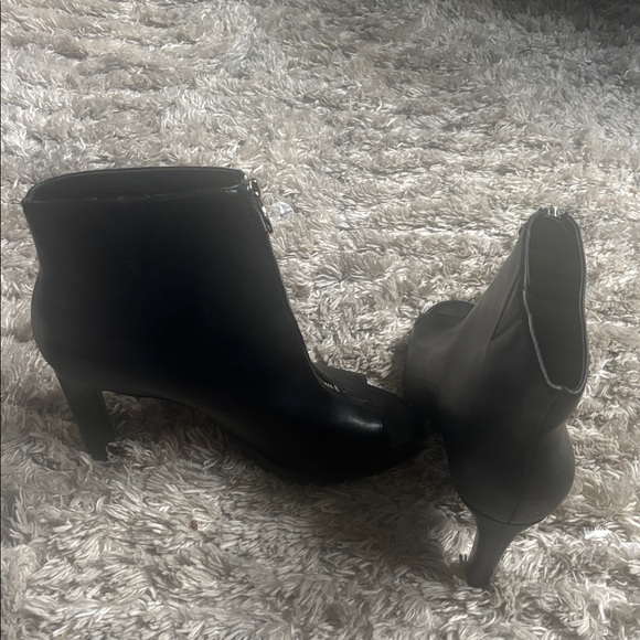 Black Booties Peep Open Toe Bar III Ankle Boots Zip Size 9.5 - Picture 8 of 8
